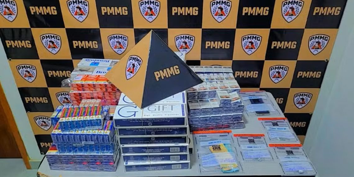 Jovem é preso em flagrante com drogas e mais de 800 maços de cigarros de origem estrangeira, em Cuparaque