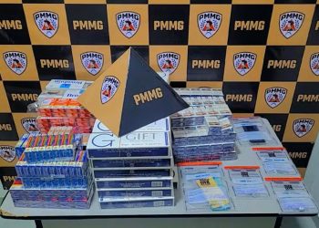Jovem é preso em flagrante com drogas e mais de 800 maços de cigarros de origem estrangeira, em Cuparaque