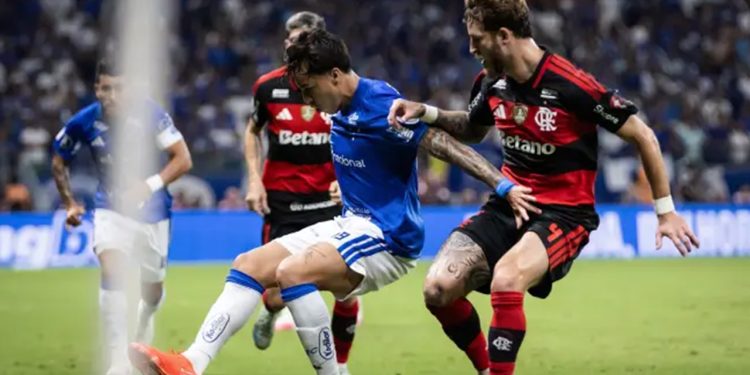 Cruzeiro luta até o fim, mas empata com Flamengo pela ida das oitavas da Libertadores