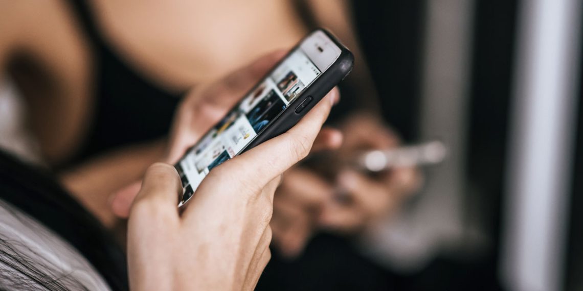 Influenciadora digital de Ipatinga é condenada por ofensas a adolescente nas redes sociais