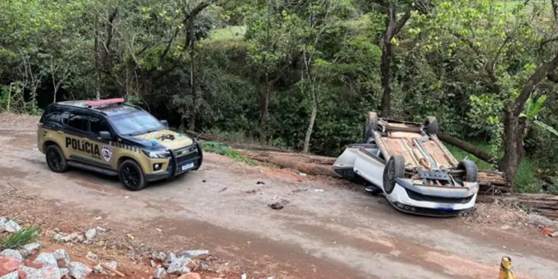 Perseguição e troca de tiros termina com dois suspeitos mortos, em Coronel Fabriciano