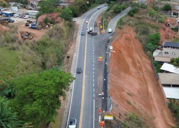 Trânsito no acesso ao bairro Caravelas em Ipatinga passa a ter sentido único na BR-381