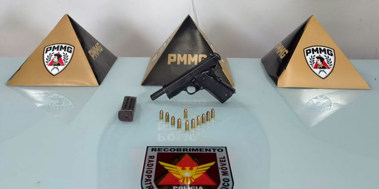 Homem embriagado é preso com pistola no bairro Penha em Valadares