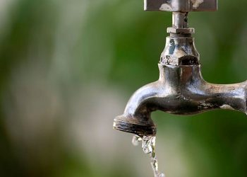 Tarifa social de água concede até 50% de desconto para famílias de baixa renda