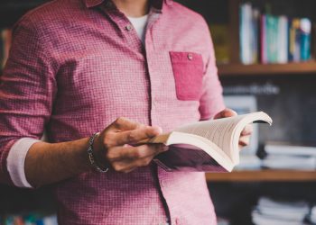 Fórum de Literatura de Governador Valadares debate o papel da leitura como política pública nesta quinta-feira (22)