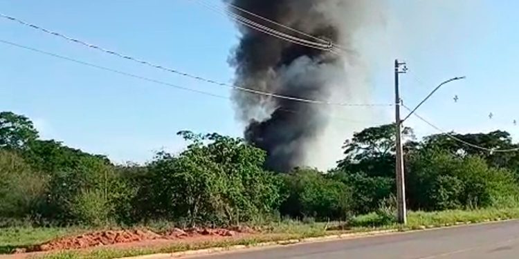 Aeronave da Polícia Militar cai próximo ao aeroporto do Vale do Aço